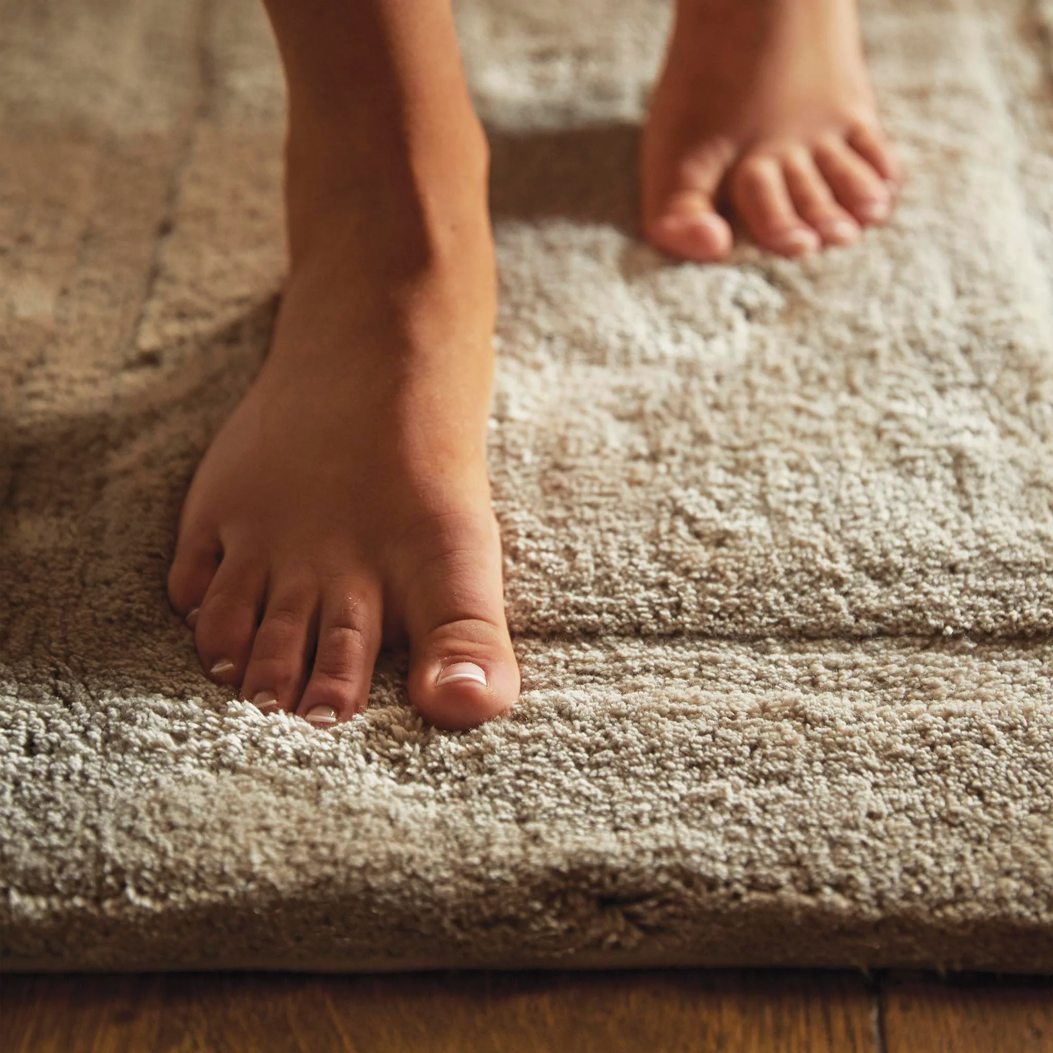 Bamboo Border Latte Bathmat - Image 3
