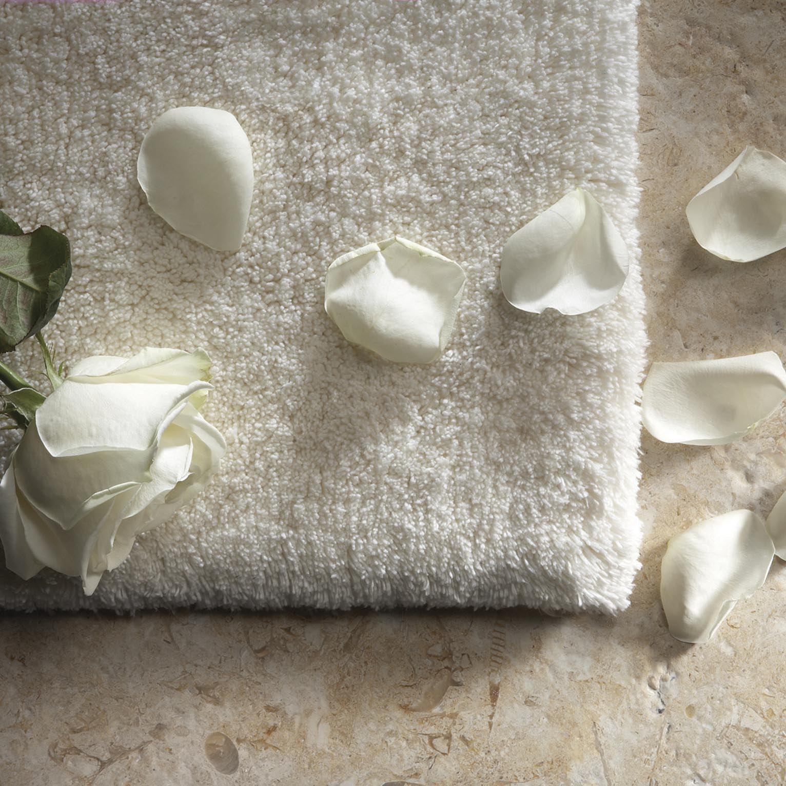 Bamboo Plain Cream Bathmat - Image 3