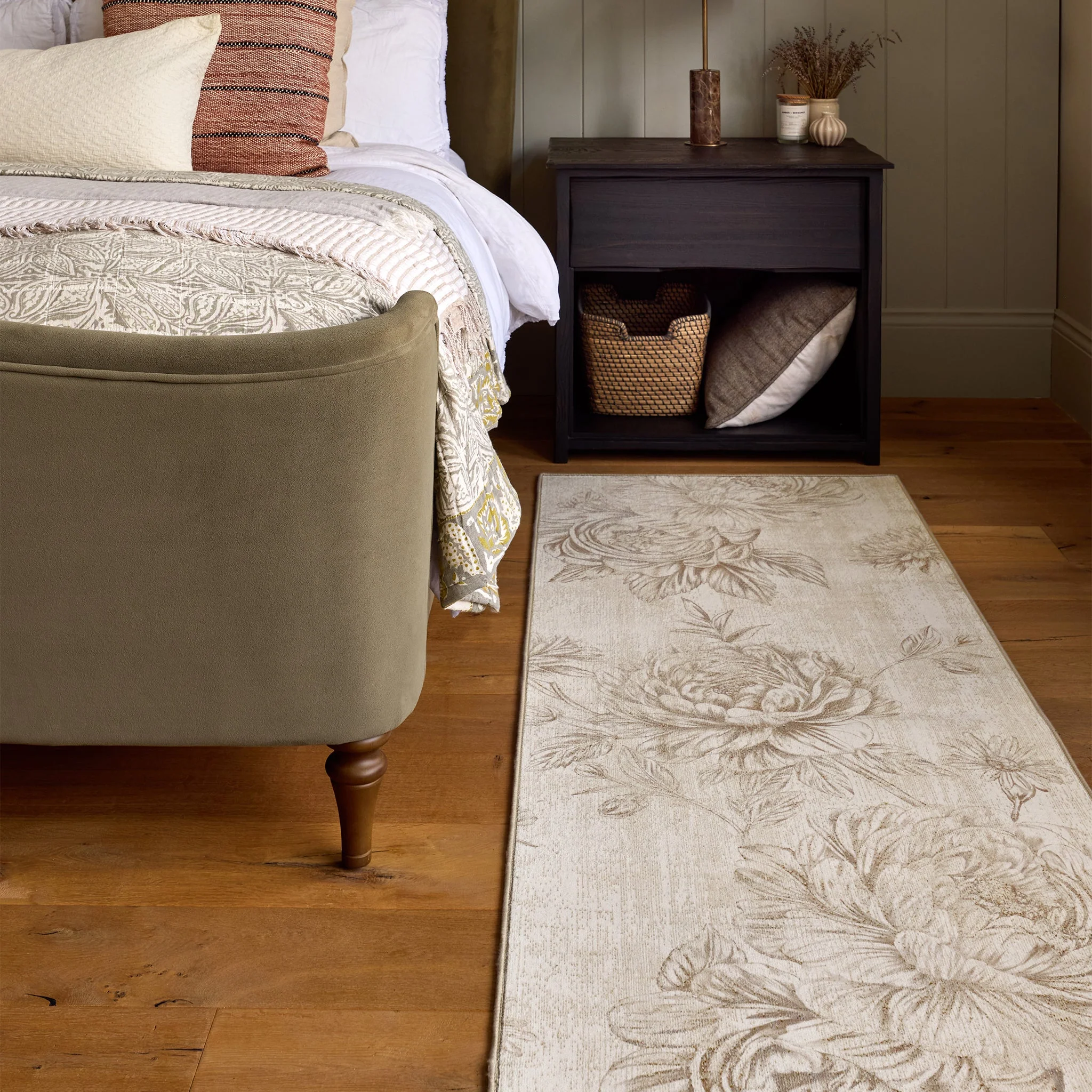 Muted Floral Beige Eco-Washable Runner - Image 4