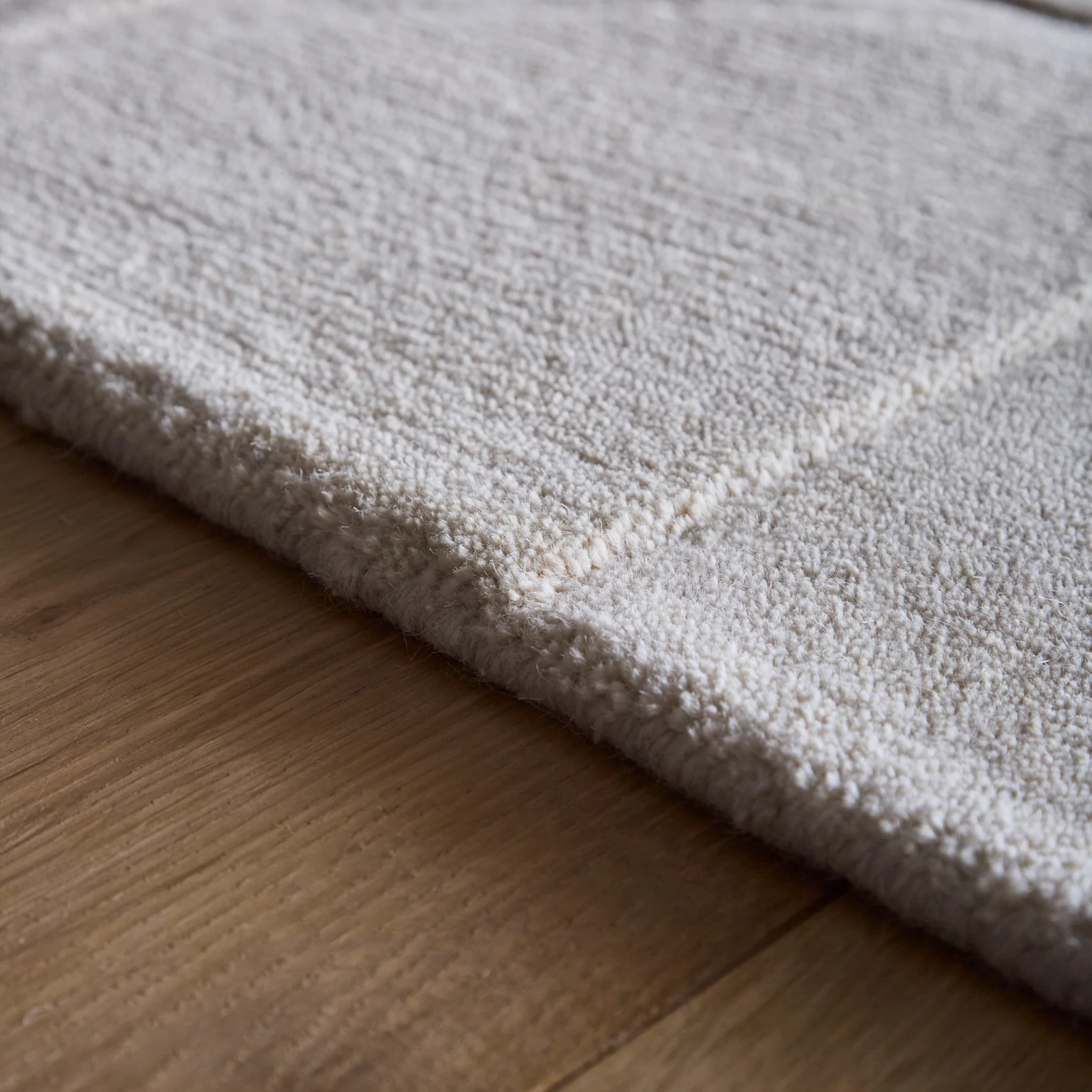 Penny Rug Cream - Image 4