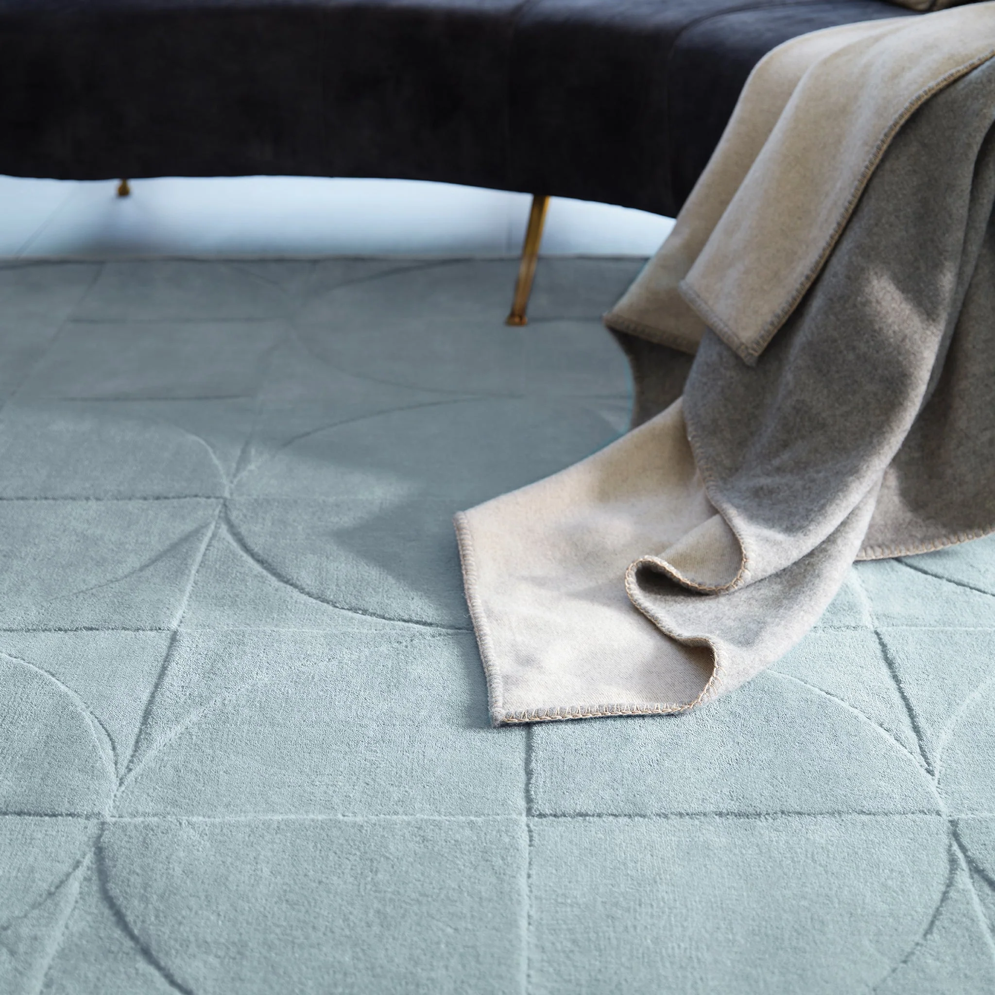 Penny Rug Steel Blue - Image 5