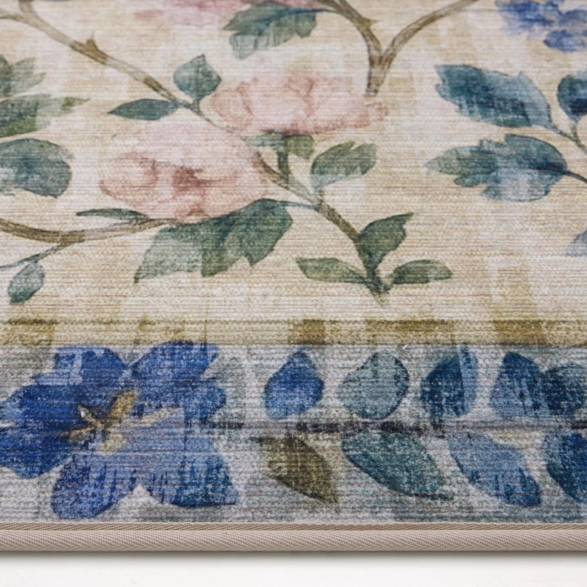 The Lady Rose Eco-Washable Rug - Image 3