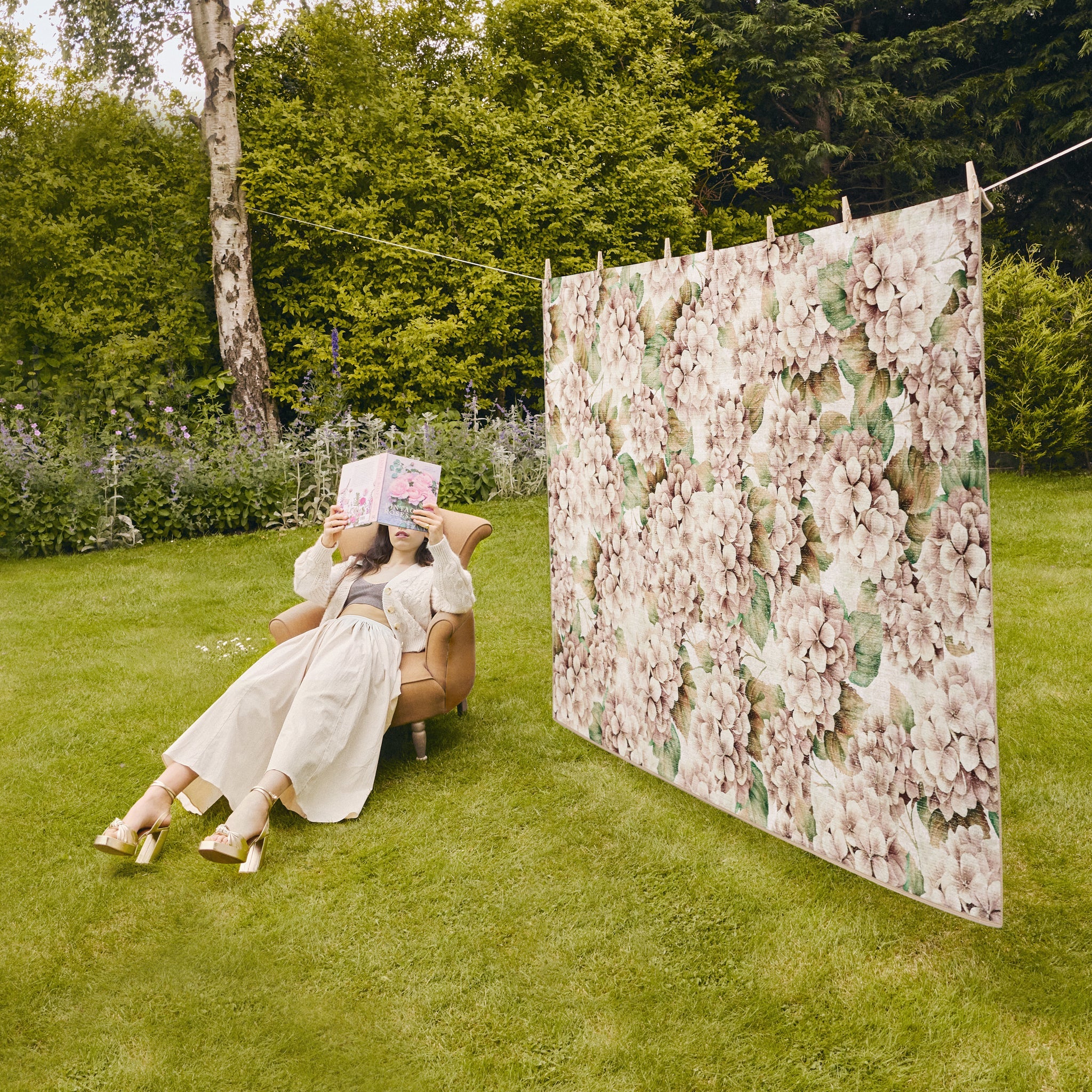 Wild Hydrangea Eco-Washable Rug - Image 3